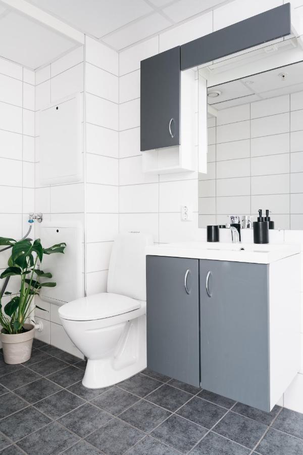 Stay Urban - Stylish Scandinavian Gem With French Balcony Bergen Exteriör bild