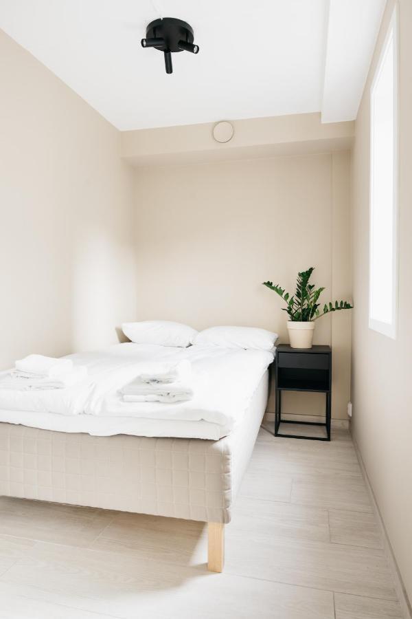 Stay Urban - Stylish Scandinavian Gem With French Balcony Bergen Exteriör bild